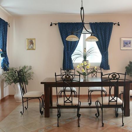 Apartment Parlov ロゴズニッツァ 部屋 写真